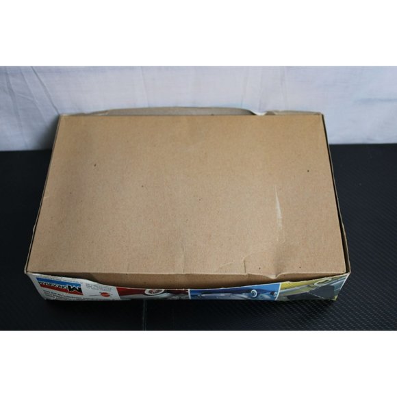 The Classic Mercedes Benz Model Kit with original box - Picture 7 of 7